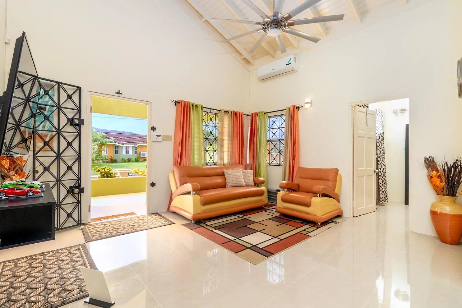5 Bedrmoasis Draxhall Pool Gym Mammee Bay Holiday home
